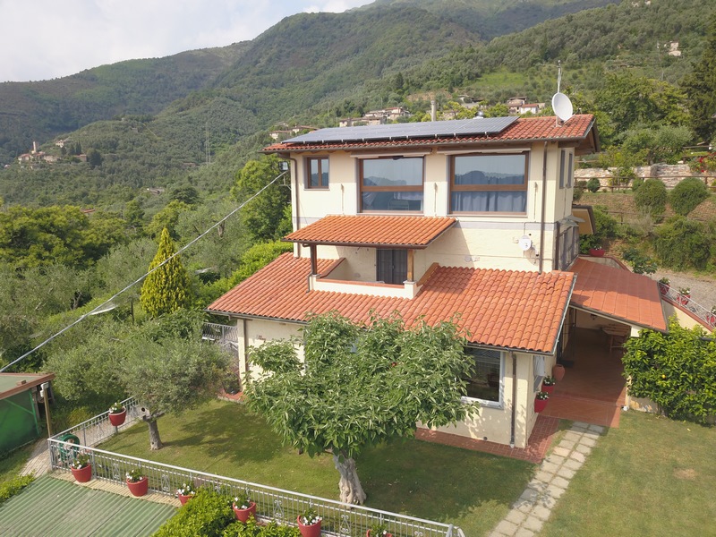 Property with Pool near to Camaiore