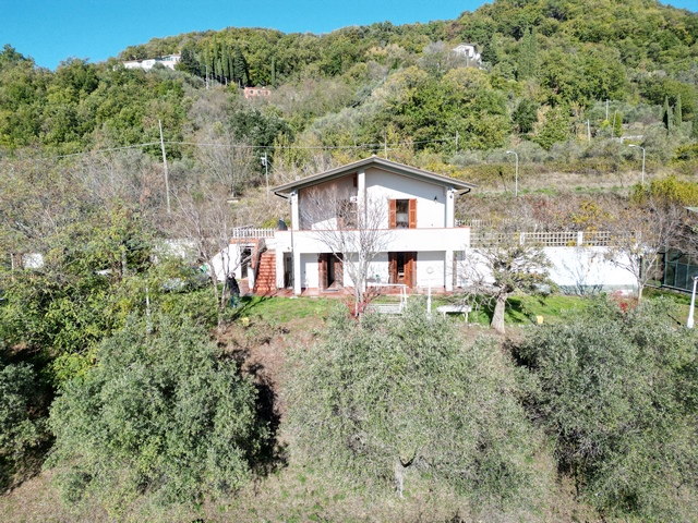 House for restoration in Sarzana